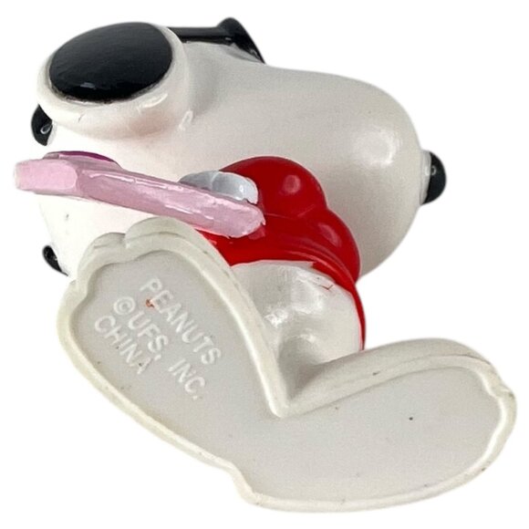 Vintage Joe Cool Snoopy Keychain Valentines Day Black Sunglasses Heart Envelope - Picture 6 of 6